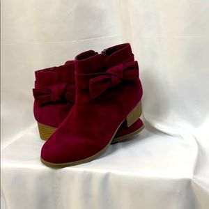 Size 3 girls children’s place maroon boots